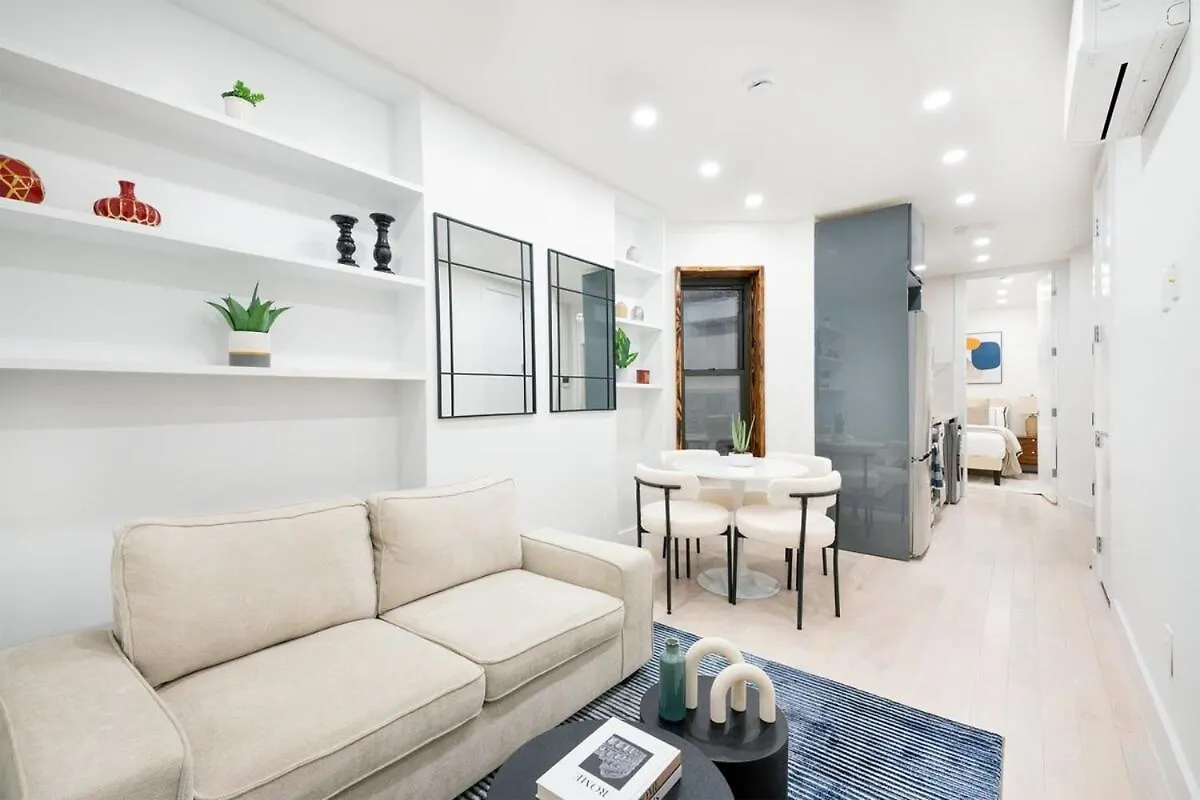 48-4Fw Newly Renovated 2Br Midtown West W&D contacts